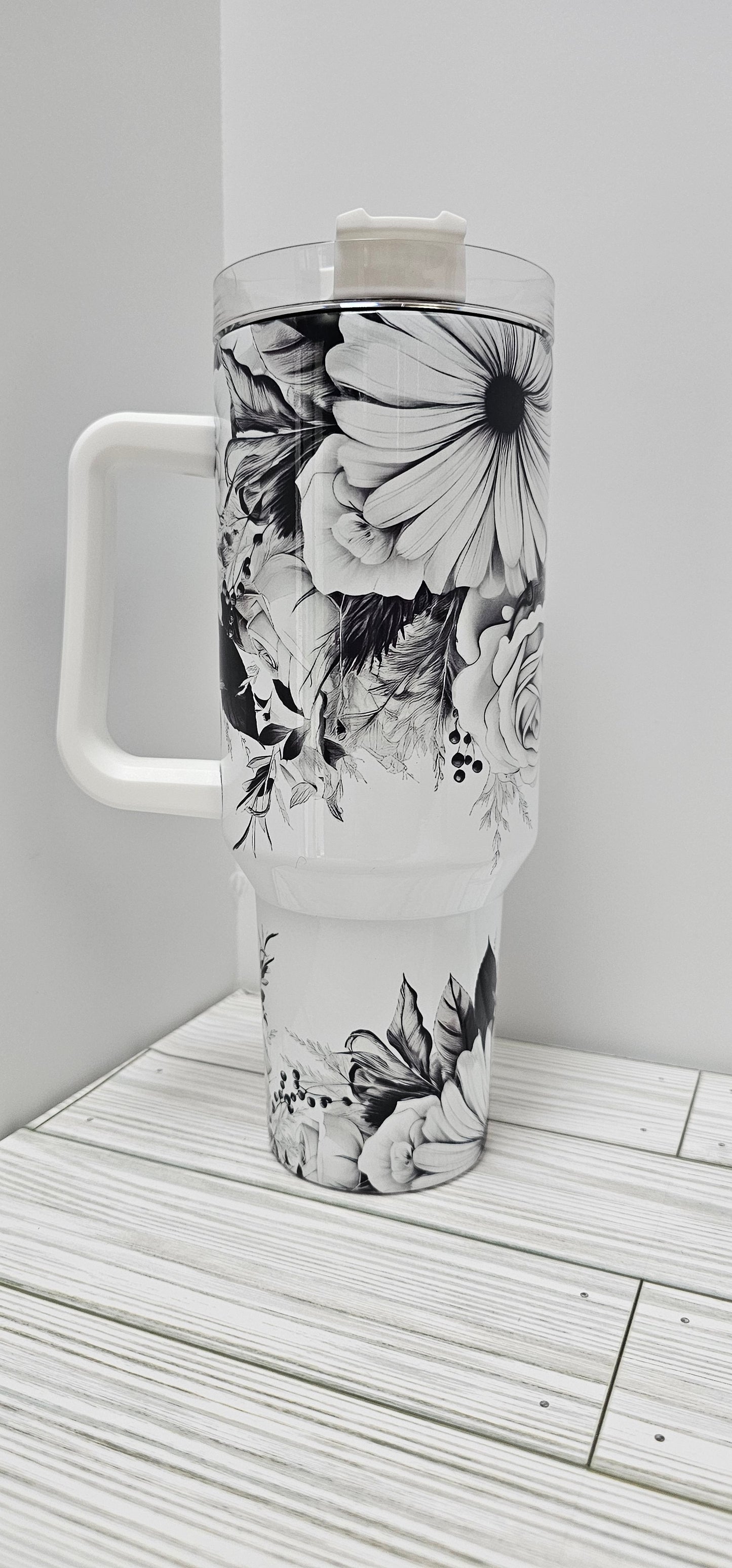 Black and White Flowers- 40 Oz Tumbler