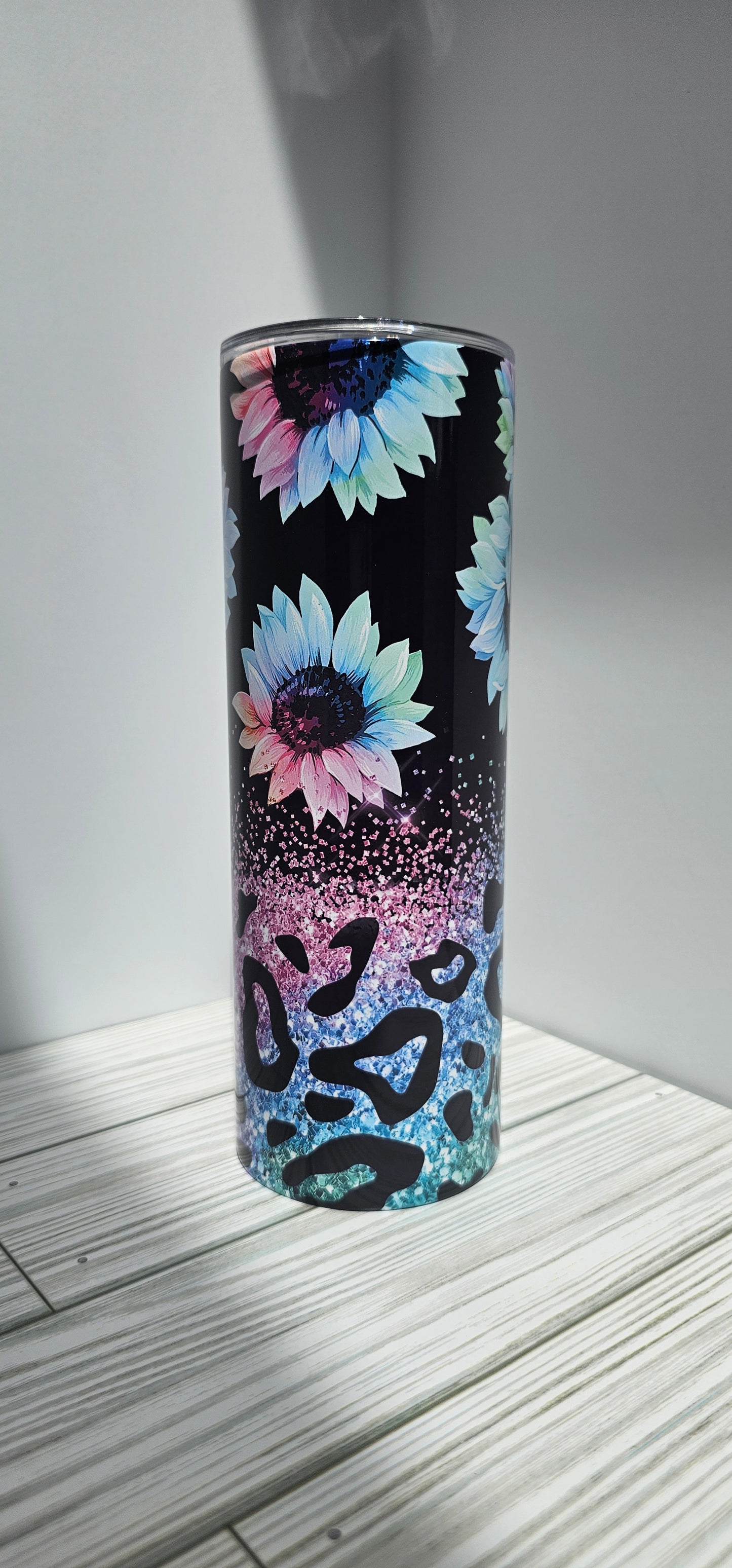 Colorful Daisy with Cheetah Print Glitter-20z Tumbler